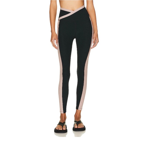 Beyond Yoga Two-Tone Black and Tan Leggings - Picture 1 of 12